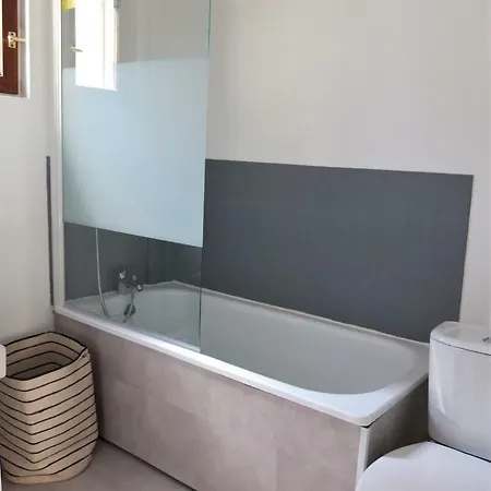 Appart Industriel - Proche Hotel De Ville Appartamento